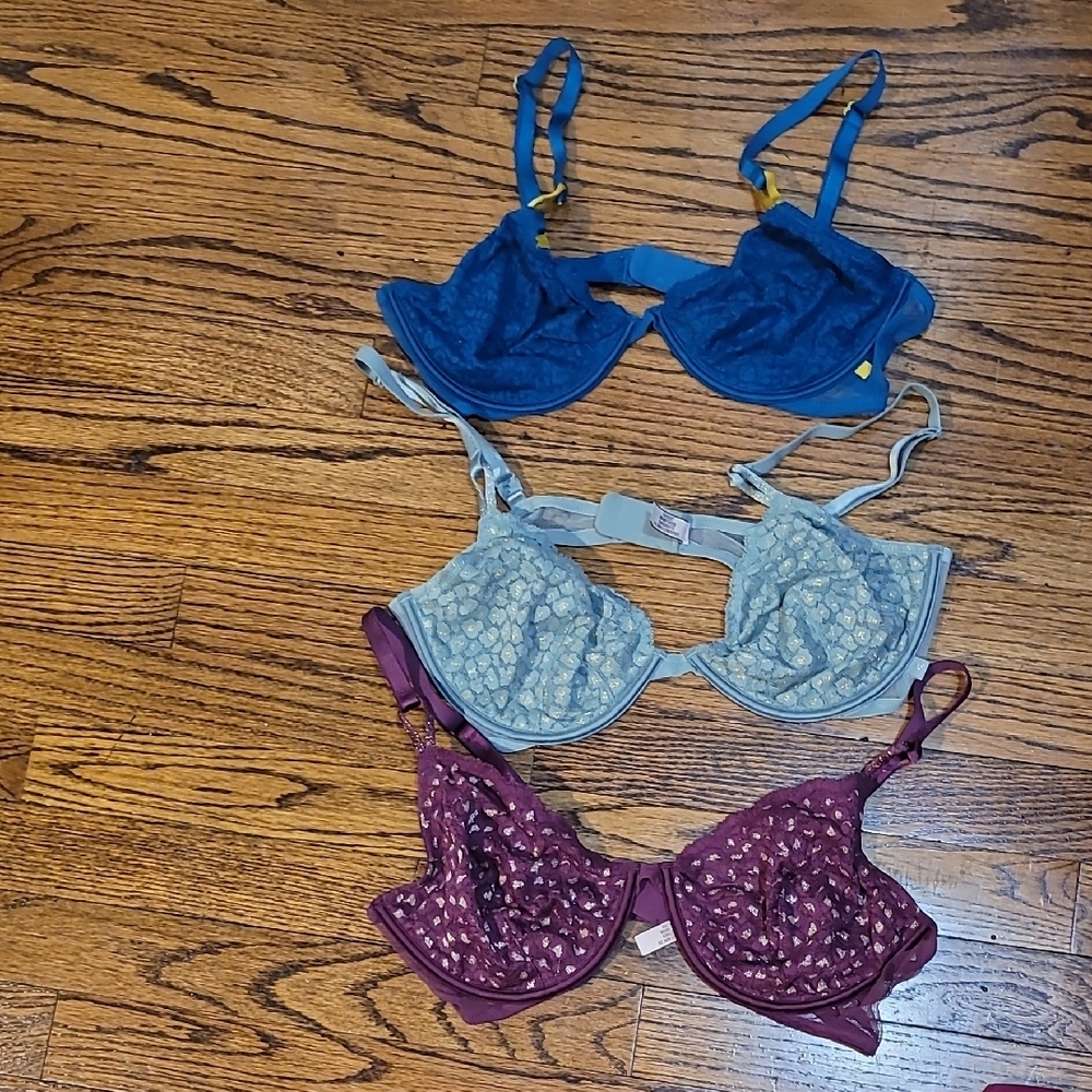 Victoria's Secret Lace Underwire Bra Trio - Blue, Light Blue, Purple